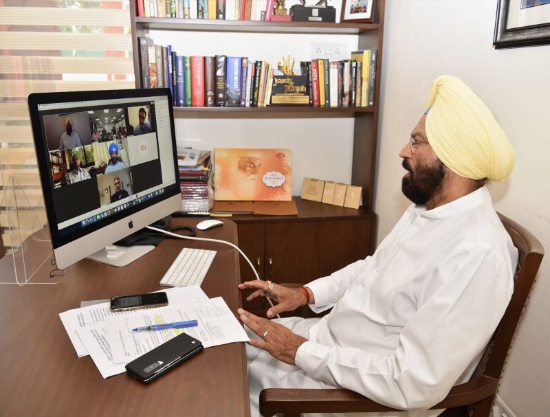 Rana Sodhi imparts sports managerial skills to IIM students