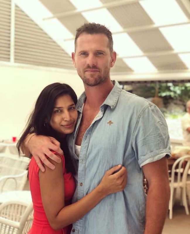 Shaun Tait & Mashoom Singha 