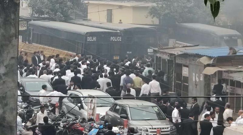 Tis Hazari Court violence: Delhi HC issues notices to Centre, Bar council, Delhi govt