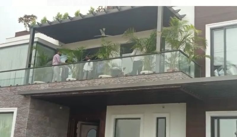 Vigilance Bureau raids residence of AIG Ashish Kapoor