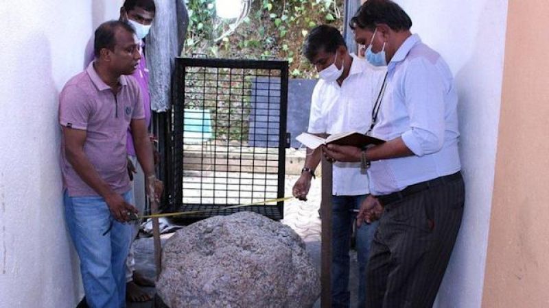 World's largest star sapphire cluster found in Sri Lanka