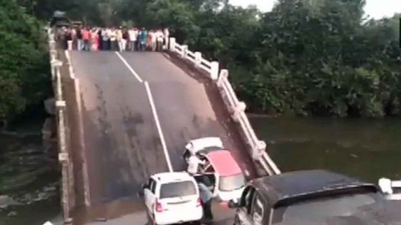 Bridge collapses in Junagadh
