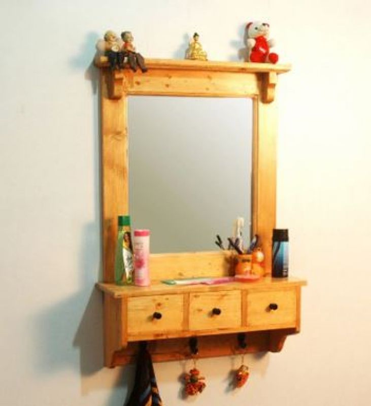 Pine wood mirror