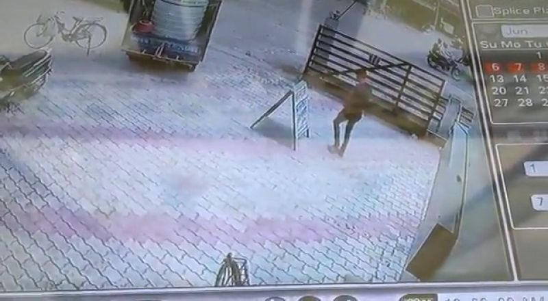 Fearless thieves looted Rs 1.19 crore from a bank in a movie style