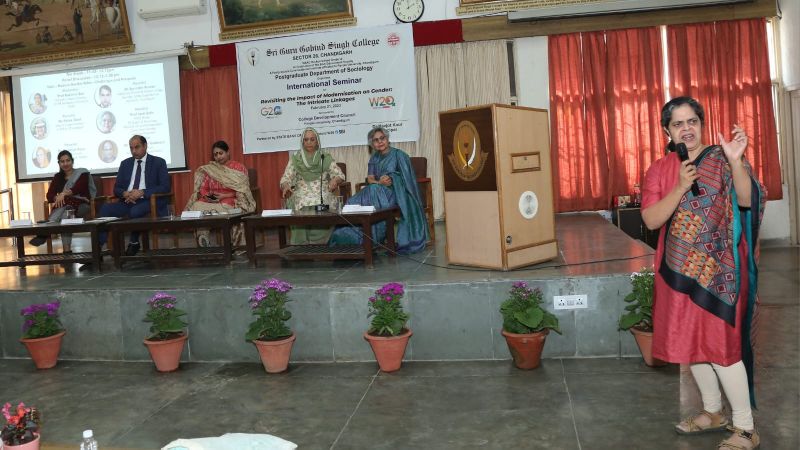 Panelists and Prof Sudha Vasan