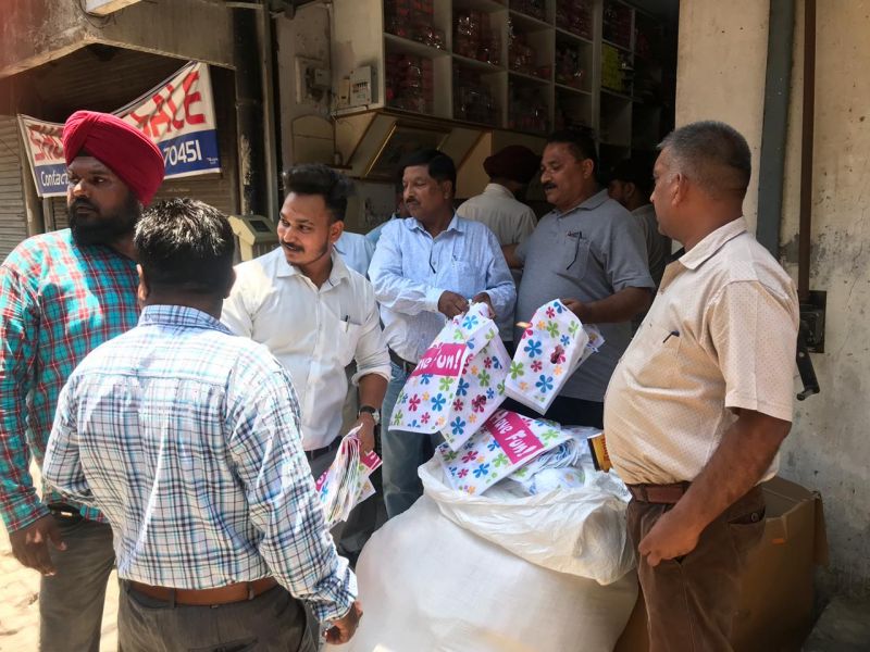 2600 kgs of banned plastic carry bags seized