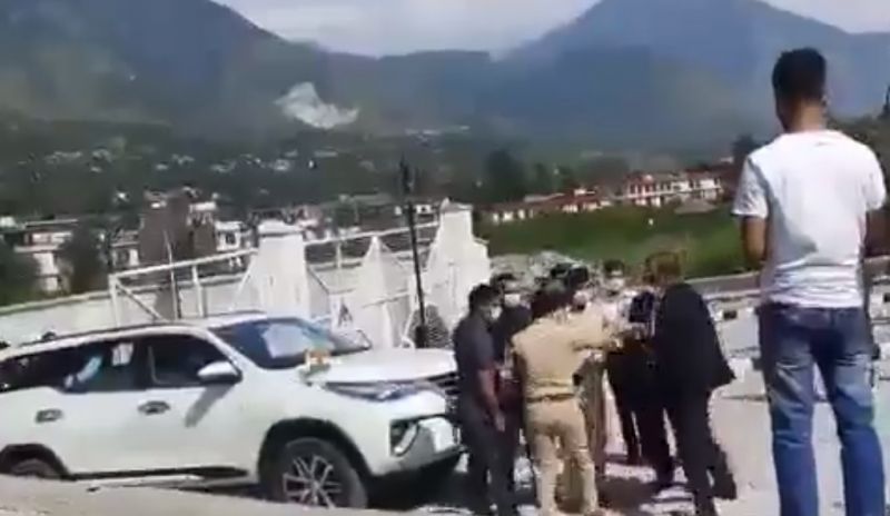Himachal Pradesh: CM’s security officers, district cops clash in Kullu Himachal Pradesh: CM’s security officers, district cops clash in Kullu