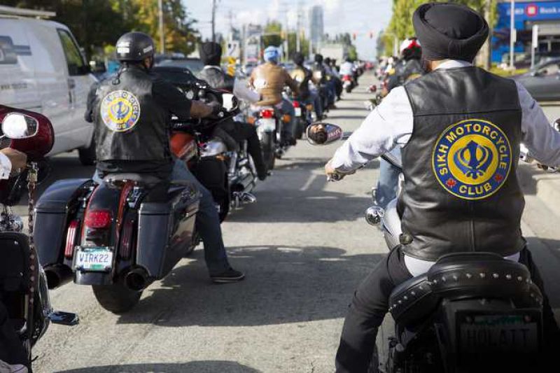 Alberta allow Sikhs right to ride motorcycles without helmets
