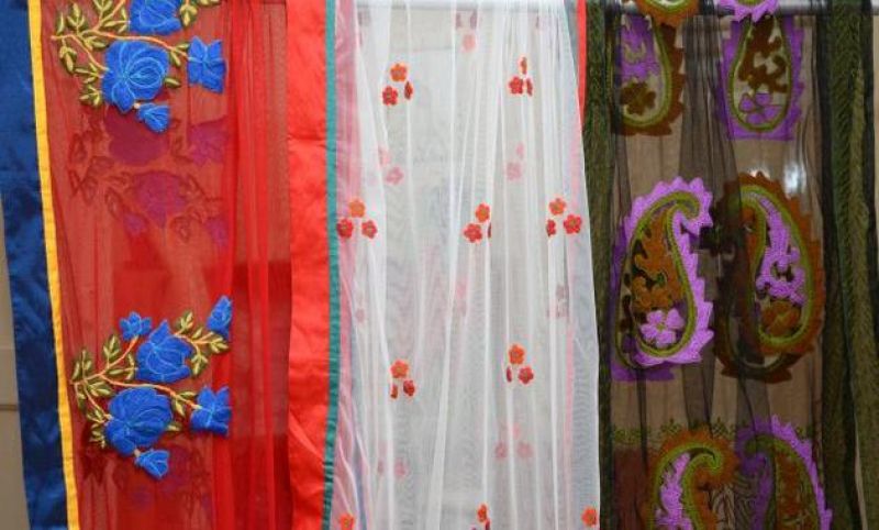 dupatta curtain