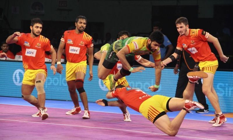 Gujarat Fortunegiants vs Patna Pirates
