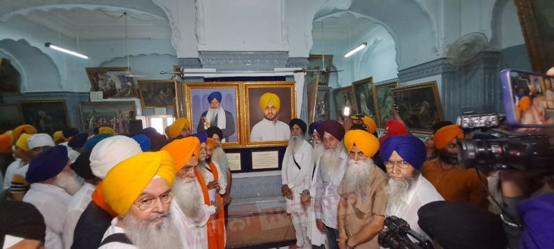 Portraits of Bhai Dilawar Singh and Giani Bhagwan Singh at the Central Sikh Museum