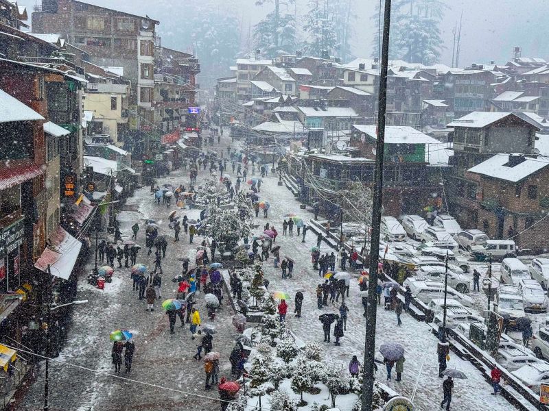 Heavy snowfall in Himachal Pradesh