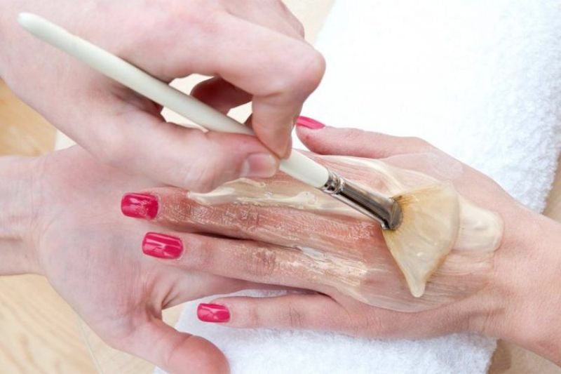 paraffin manicure