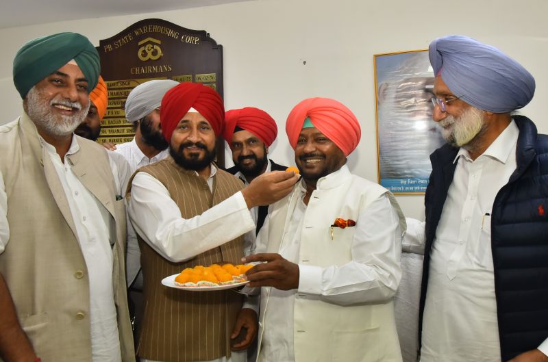 Kuldeep Singh Vaid takes over as Chairman Punjab State Warehouse Corporation in the presence of Chief Minister Charanjit Singh Channi