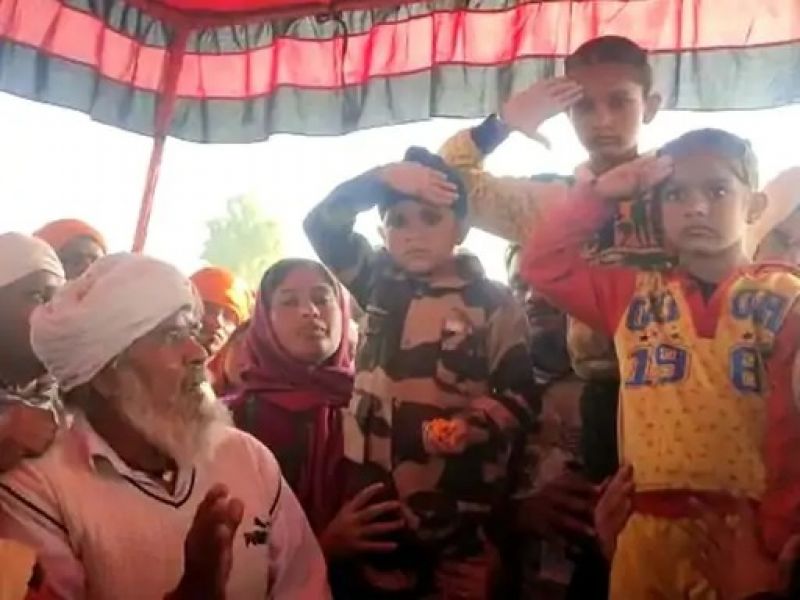 Funeral of Shaheed Gursewak Singh, Farewell with Wet Eyes