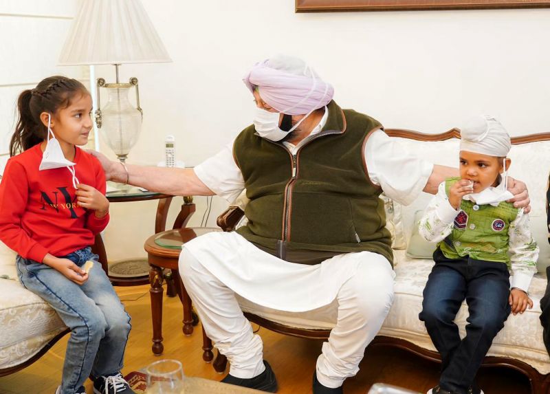 Captain Amarinder Singh on Friday met child artist Noorpreet Kaur