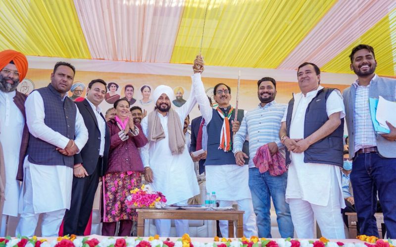 cm charanjit singh channi in pathankot