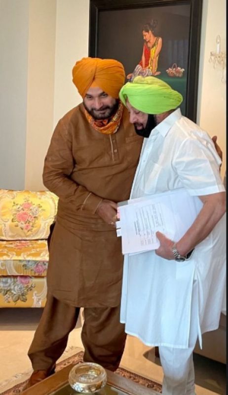 Navjot Sidhi, Captain Amarinder Singh Navjot Sidhi, Captain Amarinder Singh