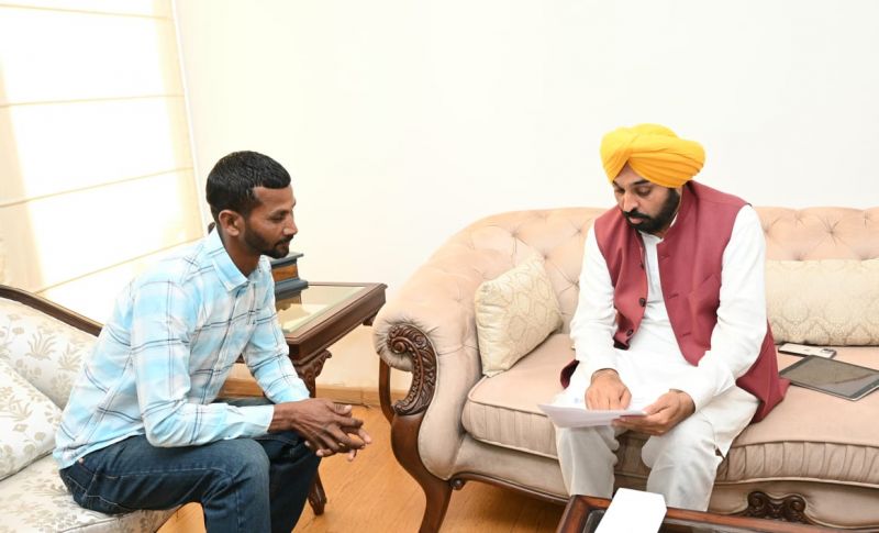 The Chief Minister fulfilled his promise, the leading national hockey player was given the job of coach  The Chief Minister fulfilled his promise, the leading national hockey player was given the job of coach