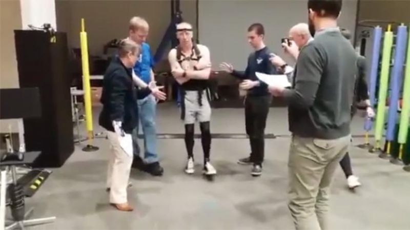 astronaut try to walk after 197 days in space