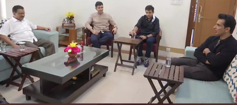 Sonu Sood meets Arvind Kejriwal