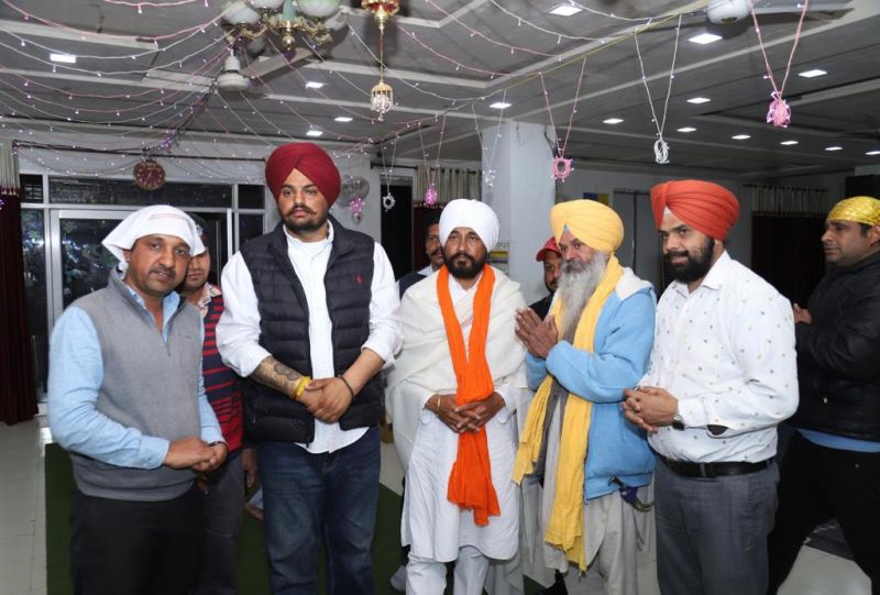 FIR registered against CM Channi and Sidhu Musewala for violating election rules