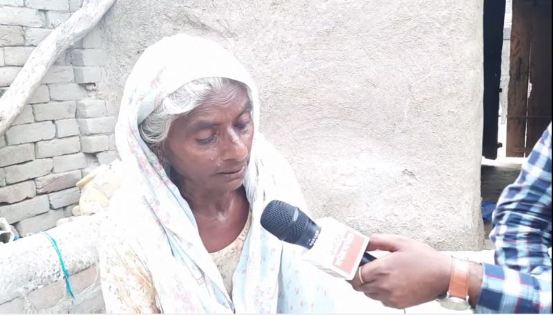 Elderly Bibi is selling pot