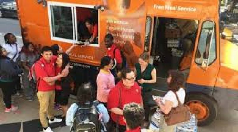 Sikh-American sends out free food for people in need through 'Seva Truck'