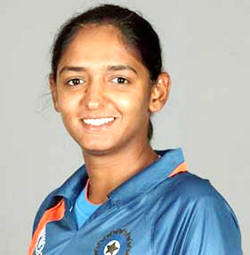 Women cricketer