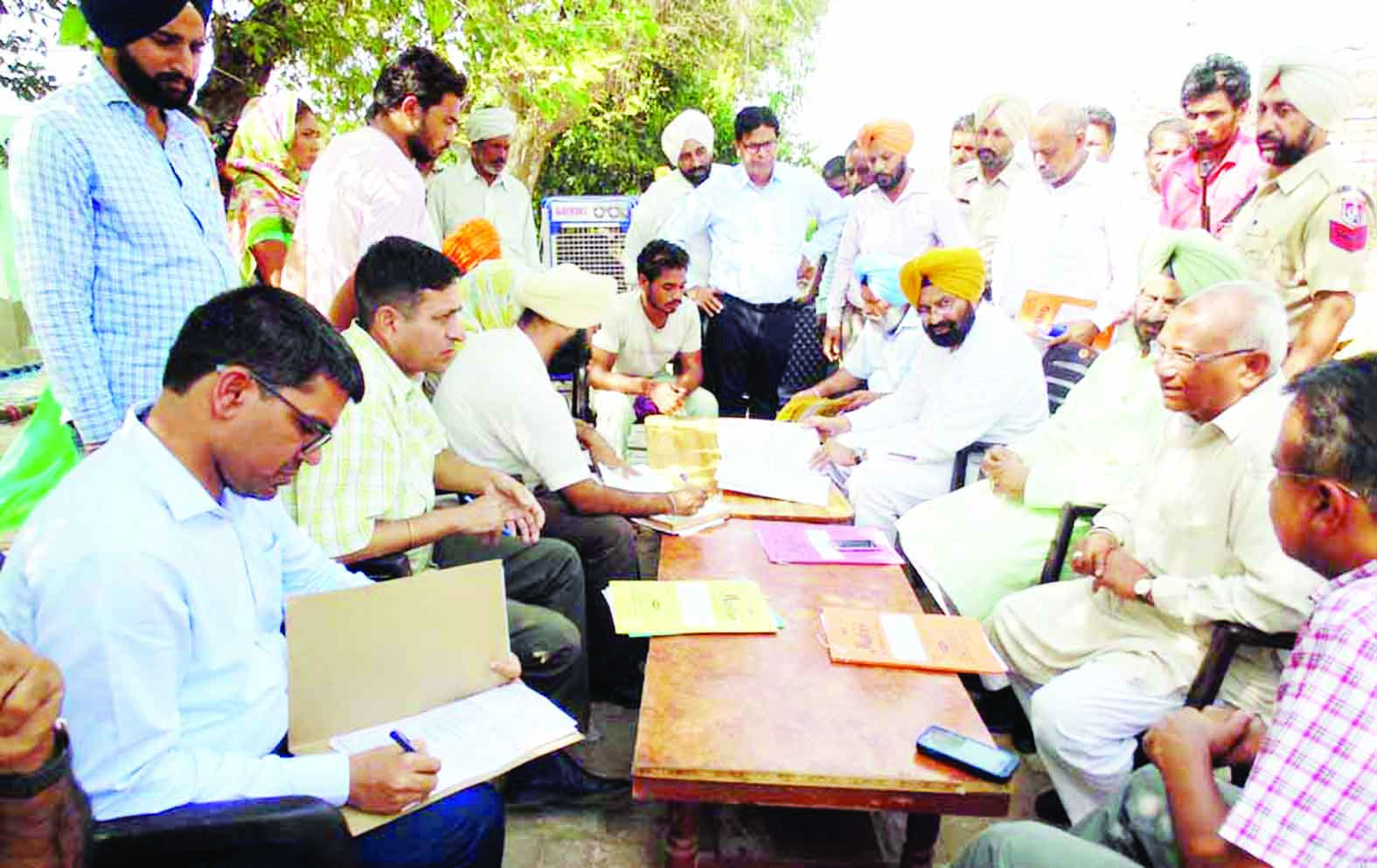 Report will be submitted in Vidhan Sabha regarding Farmers Suicide Report will be submitted in Vidhan Sabha regarding Farmers Suicide
